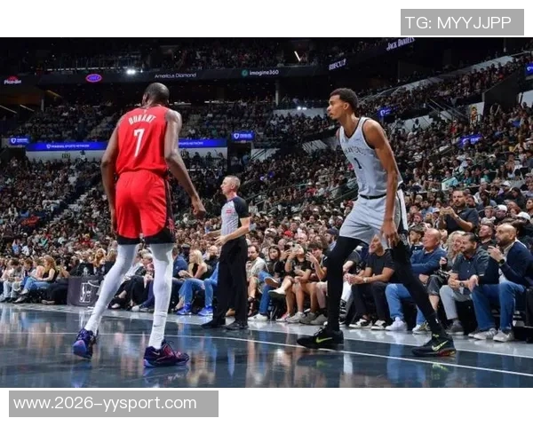 火箭进攻篮板占优却二次得分乏力马刺反击高效展现实力