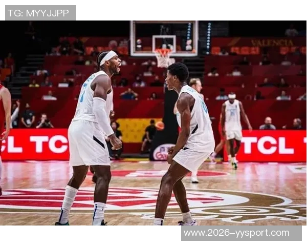 巴哈马国家队友谊深厚希尔德与埃奇库姆互换球衣笑声不断 巴哈马国家队友谊深厚希尔德与埃奇库姆互换球衣笑声不断