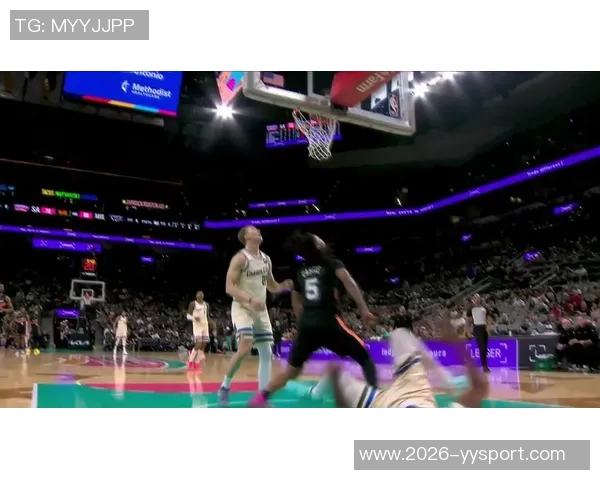 哈珀在本场比赛中表现出色荣膺最佳后卫超越费尔斯卡斯尔和福克斯